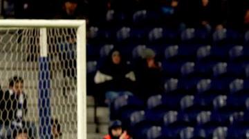 El arquero español ex del Real Madrid, se llevó el primer gol del partido apenas a los 10 segundo.