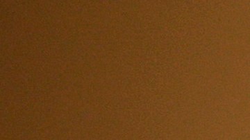 El papa Francisco (d) y el patriarca ortodoxo ruso Kiril (i) se abrazan en el aeropuerto internacional José Martí de La Habana.