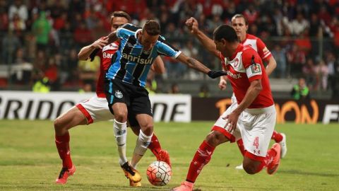 Los 'Diablos rojos' del Toluca aprovecharon su localía y vencieron al Gremio.