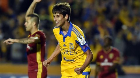 Jurgen Damm celebra uno de los goles de Tigres frente al Salt Lake City.