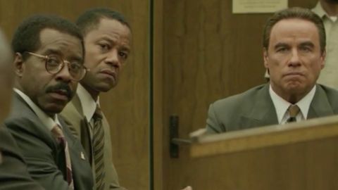 Cuba Gooding Jr. (segundo por la der.) y John Travolta (der.) son dos de las estrellas de 'The People v. O.J. Simpson'.