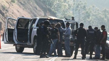 MATAN EN MÉXICO A DOS POLICÍAS Y CINCO CIVILES EN ATAQUE JUNTO A RANCHO DE UN NARCO