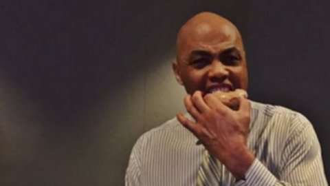 Barkley recibió 636 donas por su cumpleaños, uno de sus postres favoritos.