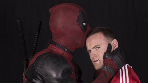 Varios jugadores del ManU sacaron sus dotes histriónicas para protagonizar un comercial de dicha película.