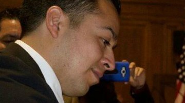 César Vargas firmó el pasado miércoles su licencia oficial como abogado, lo que le permitirá finalmente ejercer esta profesión.