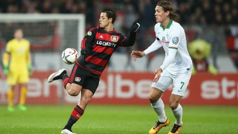 El conjunto alemán no asegura la continuidad de Chicharito con el club la siguiente temporada.