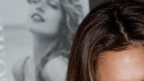 La modelo Cindy Crawford todavía no está lista para decir adiós a las cámaras fotográficas.