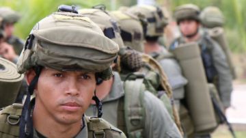 La mayor parte de la asistencia de EE.UU. a Colombia fue para sus áreas de fuerzas militares, policía y seguridad.