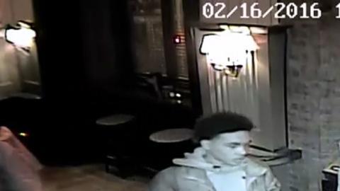 La Policía busca al adolescente que cortó en la cara a un mesero de Greenwich Village.