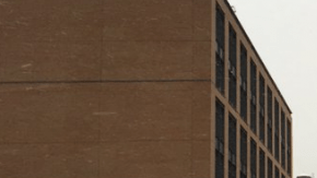 Una grúa cayó al frente de un edificio en TriBeCa.