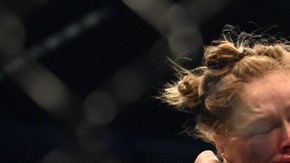 La excampeona Ronda Rousey reveló sus emociones tras su derrota el pasado 15 de noviembre en Australia.