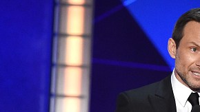 Parece que el hogar de los Slater no pasa por un buen momento.