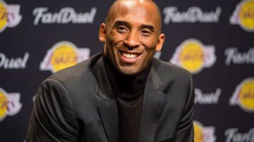 La derrota en Cleveland y la despedida de LeBron no opacaron la sonrisa de Kobe.
