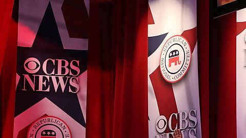 John Kasich, Jeb Bush, Ted Cruz, Donald Trump, Marco Rubio y Ben Carson en el debate republicano de Carolina del Sur.