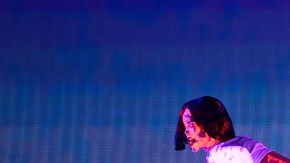 Rihanna movió las caderas y puso toda su energía en demostrar que se encuentra en perfecto estado.