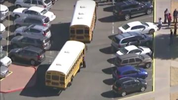 Se reportaron balazos en la escuela poco antes de las 8 a.m. en la secundaria de Glendale.
