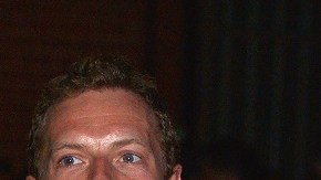 El cantante Chris Martin y Gwyneth Paltron en un evento juntos cuando eran marido y mujer.
