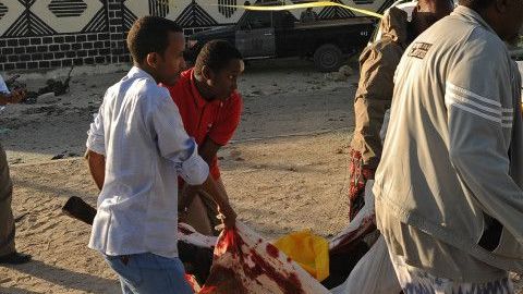 El ataque perpetrado por Al Shabab costó la vida de 40 personas que disfrutaban de una playa cerca de Mogadishu, Somalia.