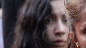 Cientos de personas se sumaron hoy a una movilización en Puebla para exigir justicia para las mujeres asesinadas en esa entidad.