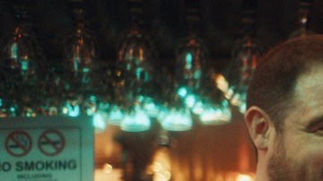 David Villa acudió por sorpresa a un bar de Manhattan regentado por un fanático del NYCFC.