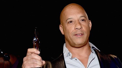Vin Diesel recibió dos galardones en "People's Choice Awards 2016", por su éxito en "Furious 7".