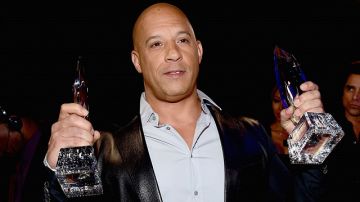Vin Diesel recibió dos galardones en "People's Choice Awards 2016", por su éxito en "Furious 7".
