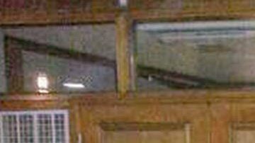 VÁNDALOS PINTAN ESVÁSTICAS NAZIS EN LA MEZQUITA PRINCIPAL DE ESTOCOLMO