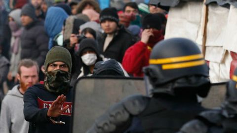 Europa está intentando tomar medidas para controlar la llegada sin precedentes de migrantes.