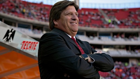 Miguel Herrera y su lado 'altruista'.