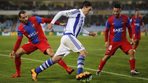 Oyarzábal jugó un gran partido y el mexicano Diego Reyes marcó el gol para la Real Sociedad.