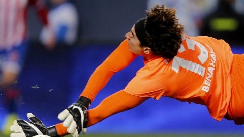 Memo Ochoa, portero del Málaga