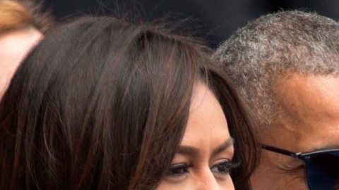 Michelle y Barack Obama, junto a Raúl Castro en el Estadio Latinoamericano de La Habana.