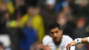 Mezut Özil contribuyó a la victoria apabullante del 'Mannschaft' sobre los 'Azzurri'.