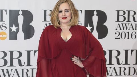 Dado el papel fundamental que jugó, Adele decidió autoinvitarse a la futura boda.