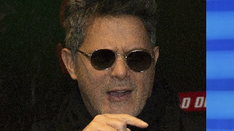 Los dos cantantes comparten escenario cada semana como coaches en "La Voz México".