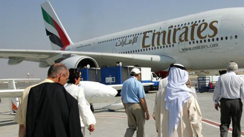 En algunos A380 de los vuelos ultralargos de Emirates hay suites privadas con baño.