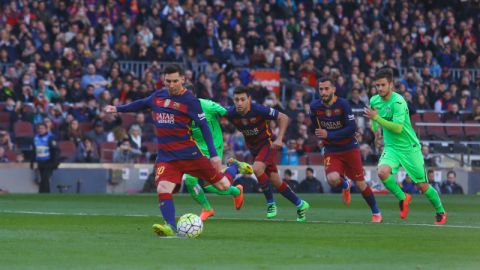 Messi, una vez más, se mostró errático desde los 11 pasos.