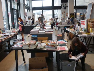 Nuestros Barrios: Librerías