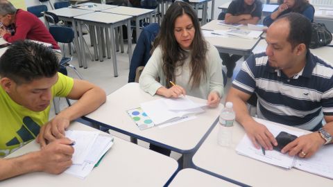 En los ocho centros que cubren toda la ciudad cada año se registra un promedio de 28,000 alumnos.