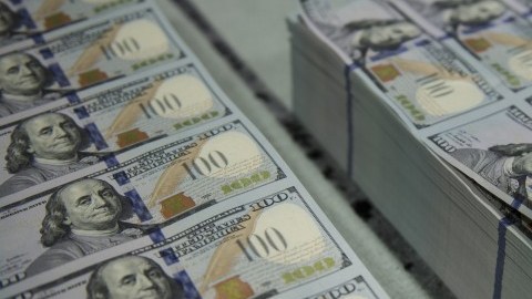 US-ECONOMY-CURRENCY