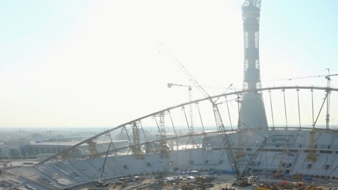 Los trabajos en Doha, Catar no paran. Los estadios, como el Khalifa, para el Mundial de 2022 poco a poco se levantan.