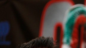 Óscar de la Hoya dijo en la conferencia promocional de Canelo-Khan que el discurso antimexicano y antimusulmán de Donald Trump le dio la idea de organizar el pleito.