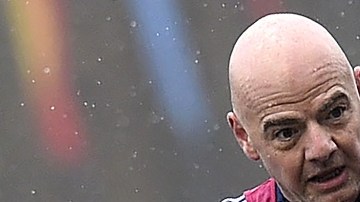 Infantino dijo que se debe estudiar la tecnología para hacer al fútbol más fluido.