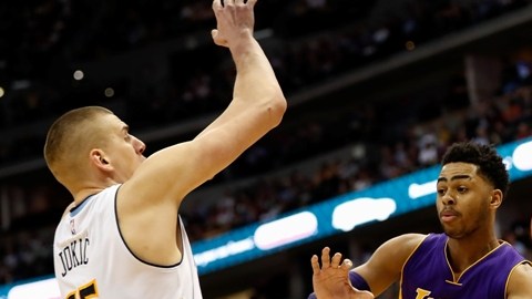 D'Angelo Russell en el Pepsi Center de Denver.