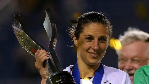 Carly Lloyd y Hope Solo