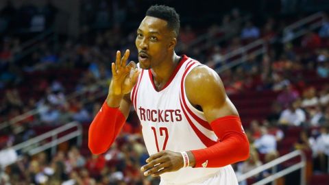 Dwight Howard de los Houston Rockets, el nuevo 'sticky hands'.