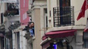 Esta zona comercial es una de las más concurridas por turistas y locales los fines de semana.