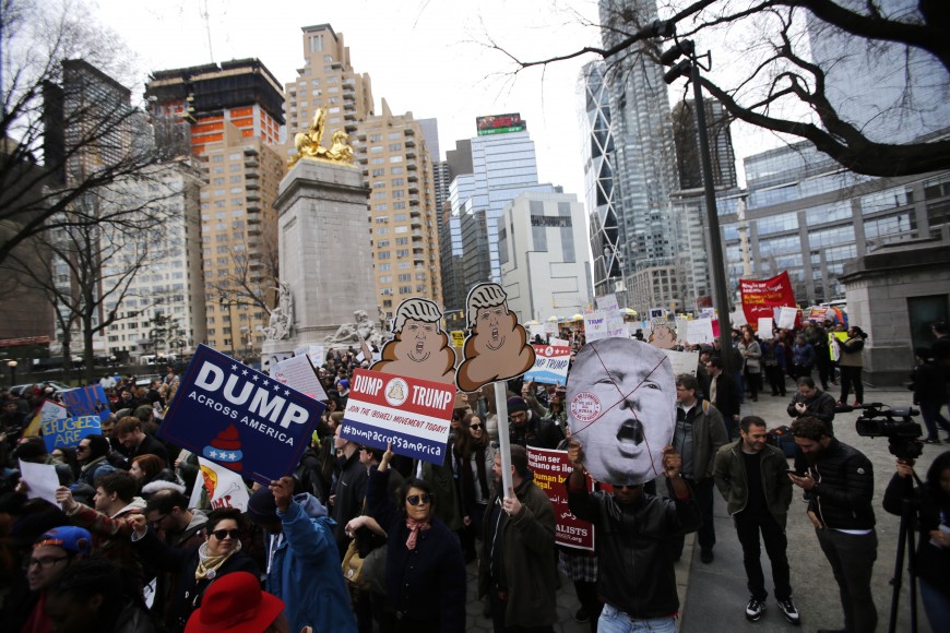 Los neoyorquinos se echan a las calles contra Trump