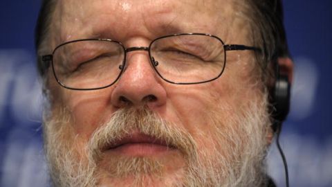 Ray Tomlinson decía que no podía recordar qué había escrito en el primer correo electrónico que envió.