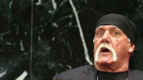 ¿Convierte esto a Hogan en uno de los actores mejor pagados de Hollywood?